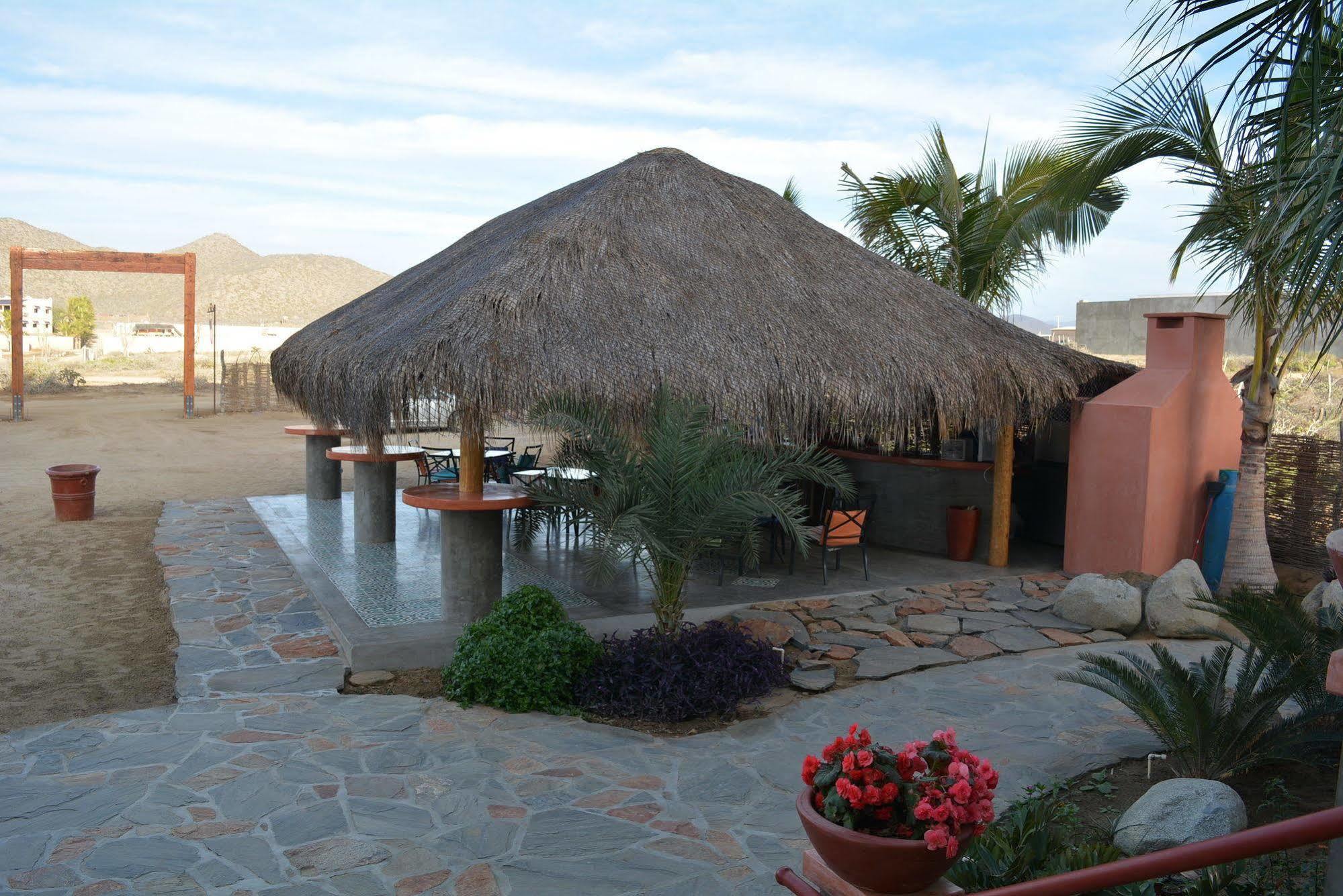 Tortugas Cerritos Beachfront Hotel El Pescadero  Exterior photo