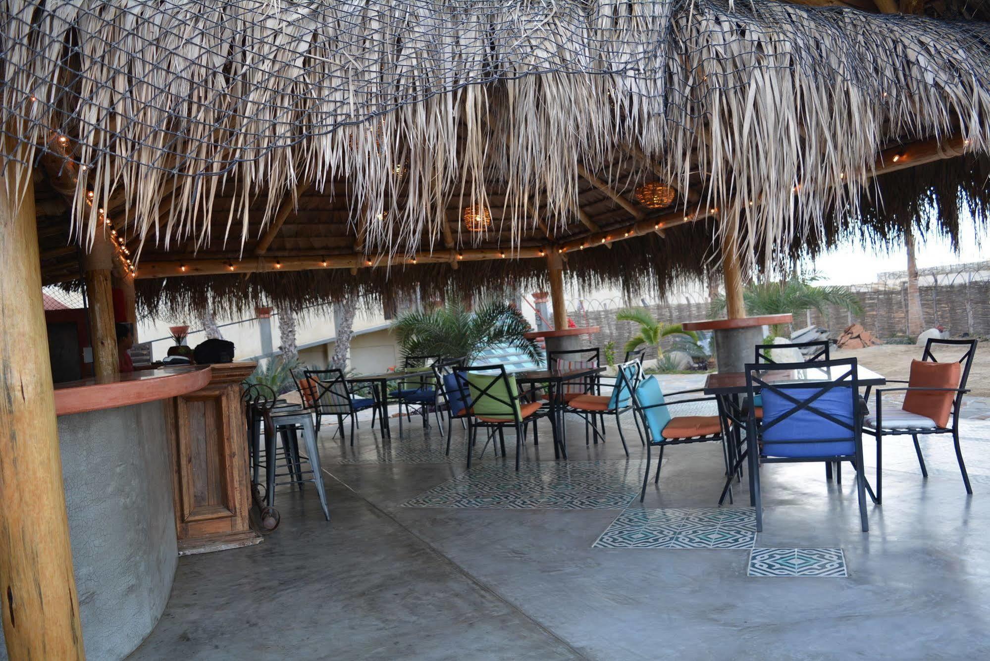 Tortugas Cerritos Beachfront Hotel El Pescadero  Exterior photo